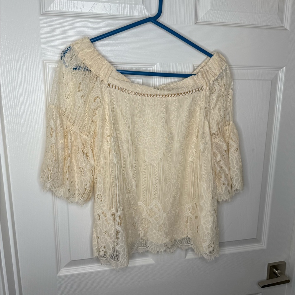 Hint of Mint  Elegant Cream Lace Off-Shoulder Top Sz S